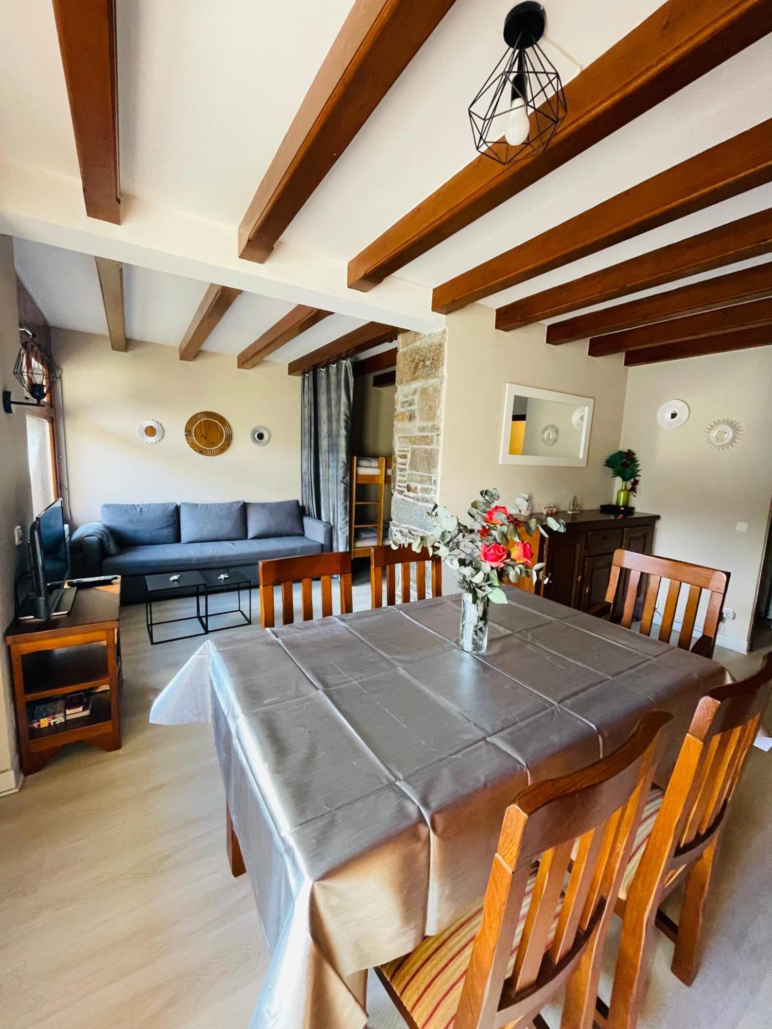 Appartement 58 M2 Avec Piscine Interieure Vue Montagne Centre Village , Parking Prive Saint-Lary-Soulan Exterior foto