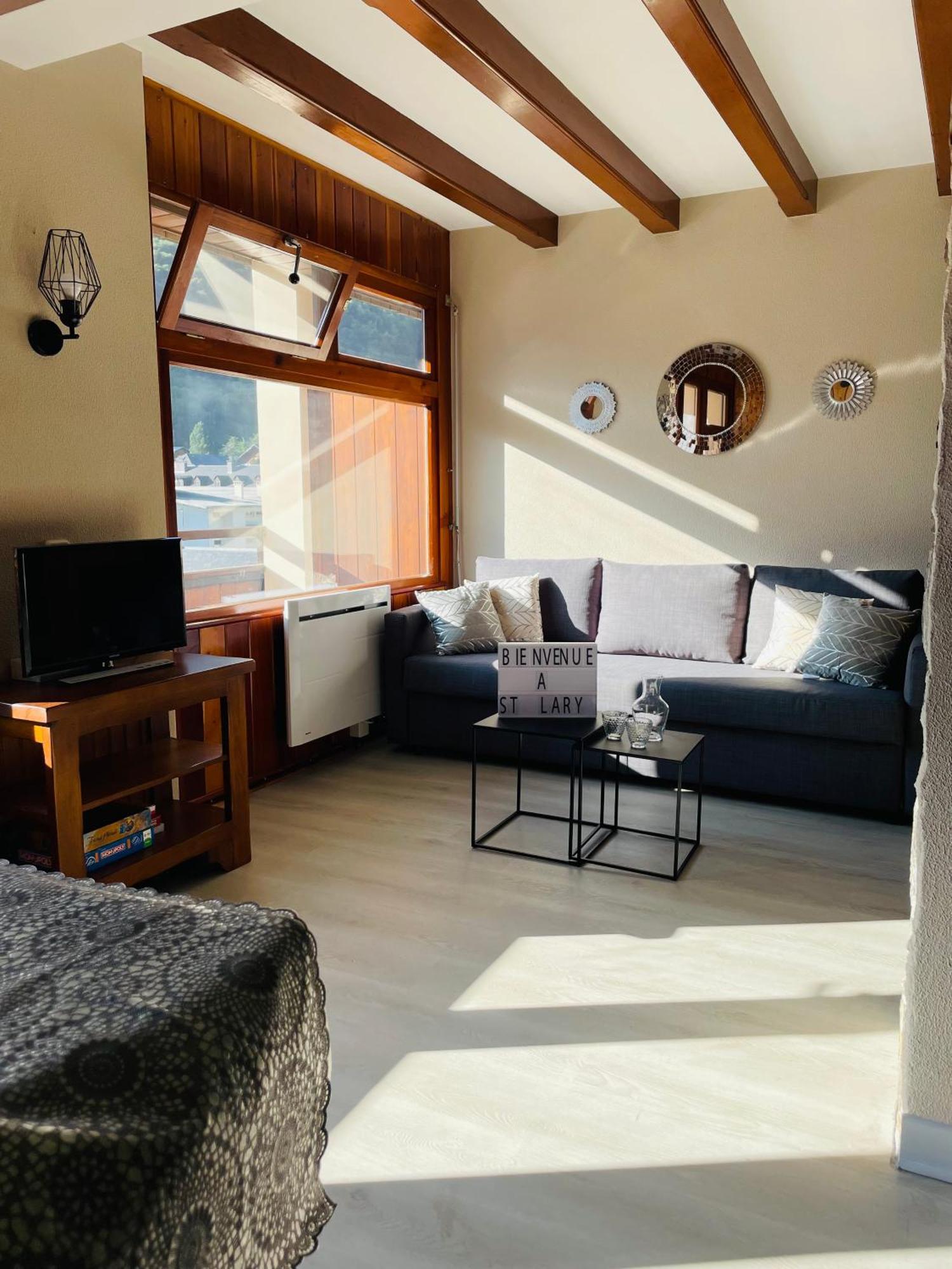 Appartement 58 M2 Avec Piscine Interieure Vue Montagne Centre Village , Parking Prive Saint-Lary-Soulan Exterior foto